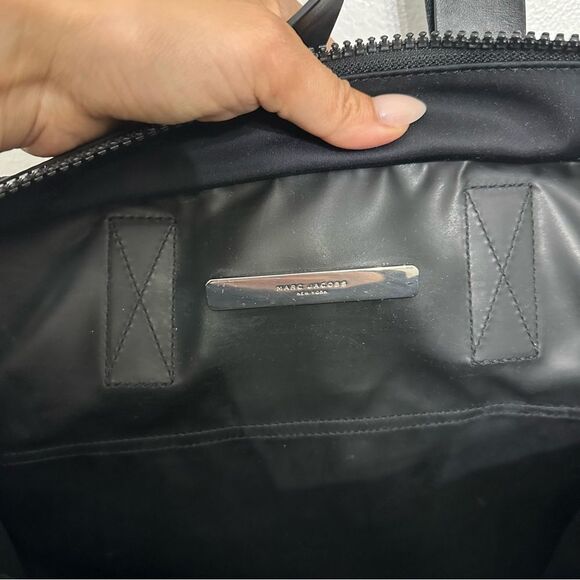 MARC JACOBS Retake Lunch Bag Tote - Picture 9 of 9